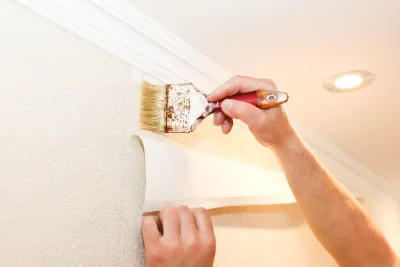 Pose de papier peint à Ancy-le-Franc — revêtements muraux et toiles de verre